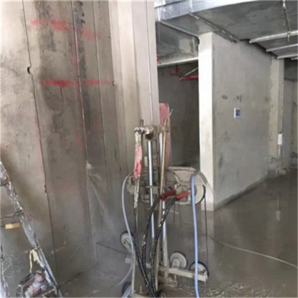 桥梁扩建防护栏切割拆除
